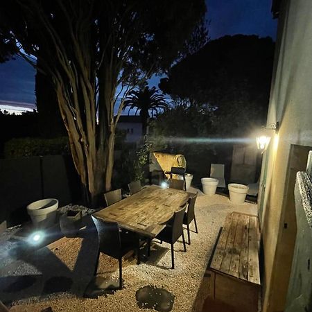 Appartement Plein Centre Avec Jardin แซ็ง-ทรอเป ภายนอก รูปภาพ