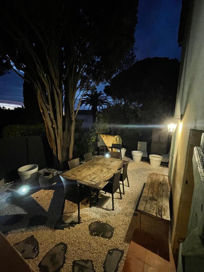 Appartement Plein Centre Avec Jardin แซ็ง-ทรอเป ภายนอก รูปภาพ