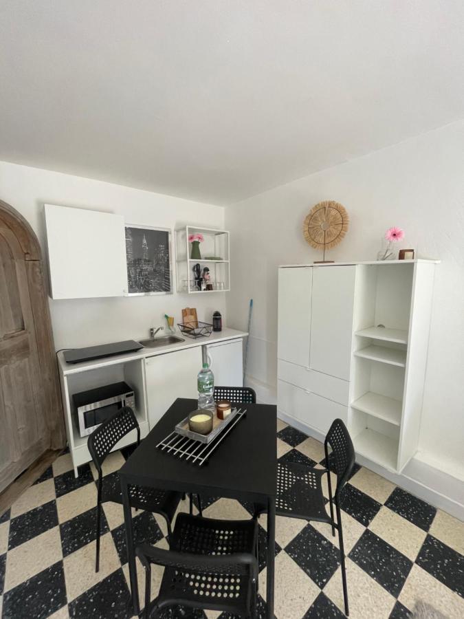 Appartement Plein Centre Avec Jardin แซ็ง-ทรอเป ภายนอก รูปภาพ